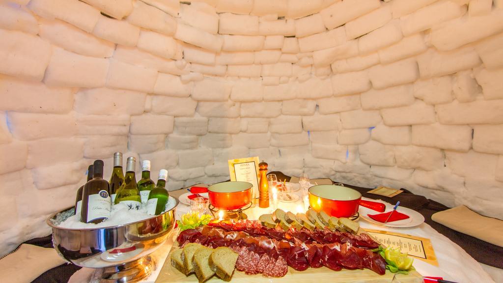 Hotel Veduta Cinuos-Chel Экстерьер фото