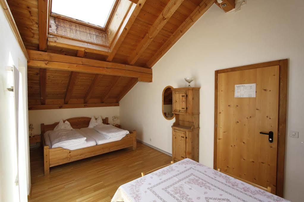 Hotel Veduta Cinuos-Chel Экстерьер фото